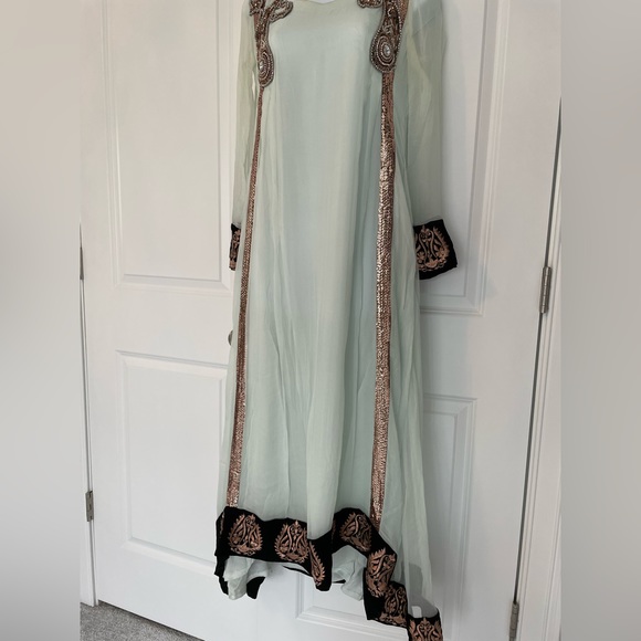 Mint maxi chiffon kameez with matching dupatta and black trousers - Picture 2 of 8
